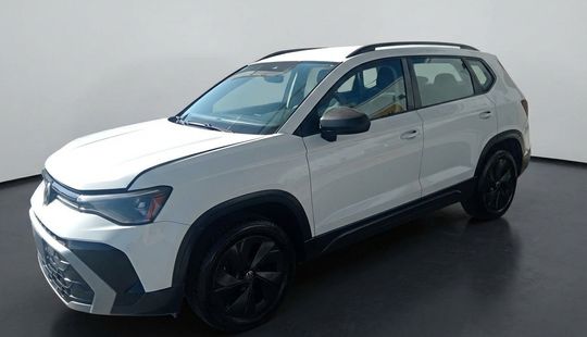 Volkswagen • Taos