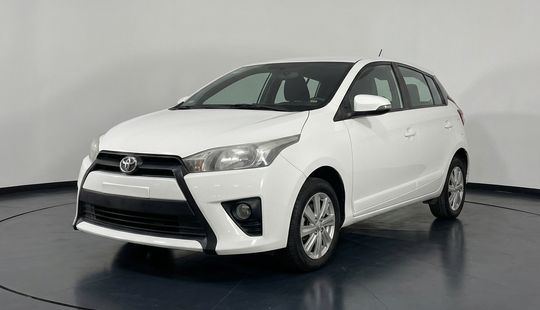 Toyota • Yaris