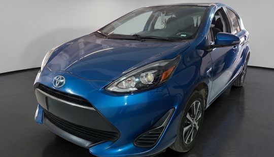 Toyota • Prius C