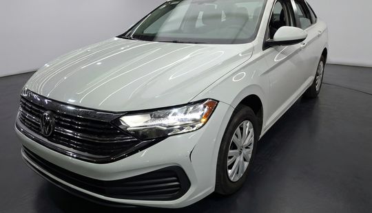 Volkswagen • Jetta