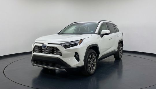 Toyota • RAV4