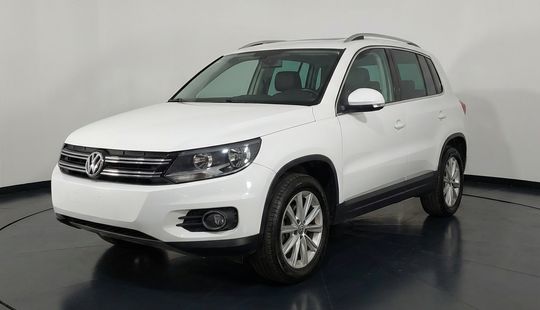 Volkswagen • Tiguan