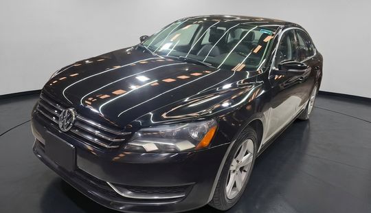 Volkswagen • Passat