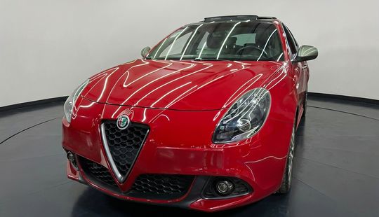 Alfa Romeo • Giulietta