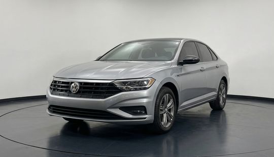 Volkswagen • Jetta