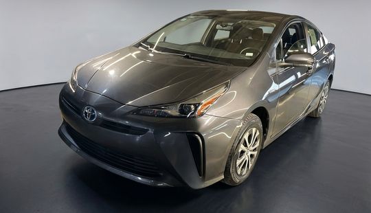 Toyota • Prius