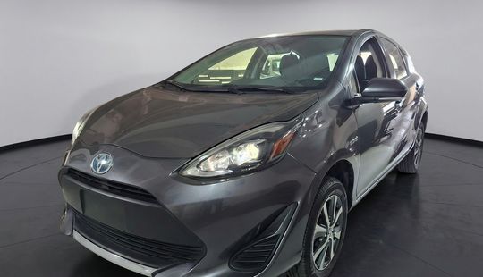 Toyota • Prius C