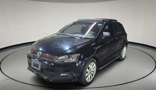 Volkswagen • Polo