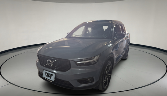 Volvo • XC40