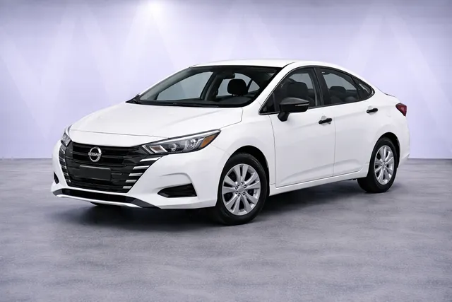 Nissan · Versa