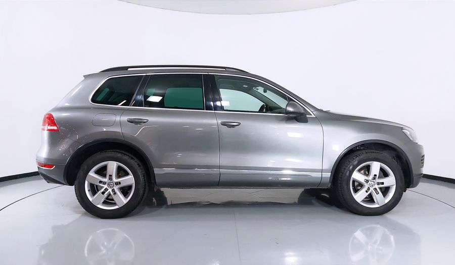 Volkswagen Touareg 3.0 V6 TDI 4WD TIPTRONIC Suv 2014