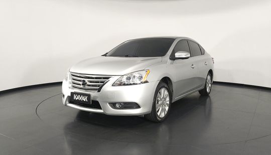 Nissan • Sentra