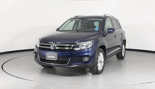 Volkswagen • Tiguan