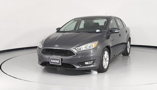 Ford Focus Se Sedan-2016