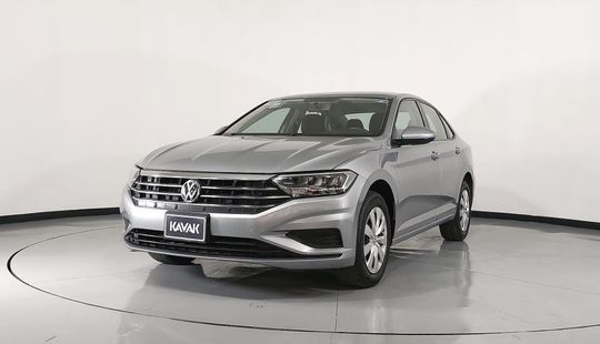 Volkswagen Jetta A7 Hatchback | KAVAK