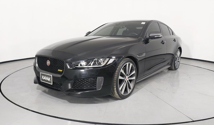 Jaguar Xe 2.0 SPORT 300 AUTO 4WD Sedan 2019