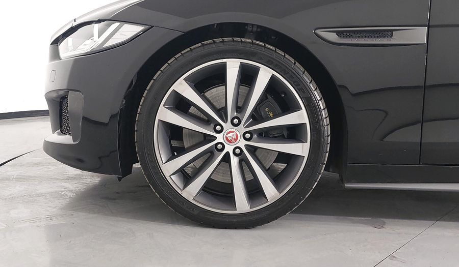 Jaguar Xe 2.0 SPORT 300 AUTO 4WD Sedan 2019