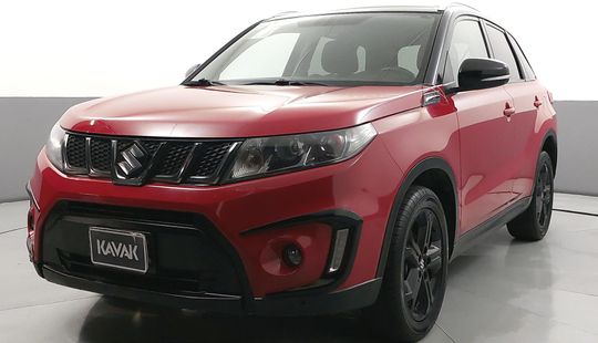 Suzuki • Vitara