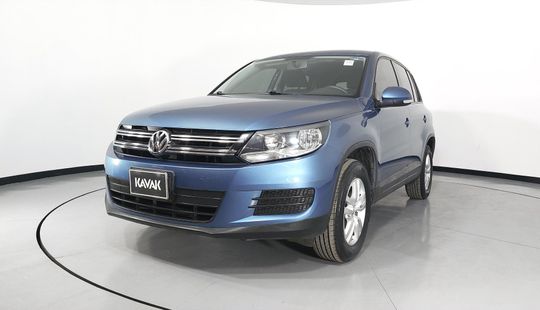 Volkswagen • Tiguan