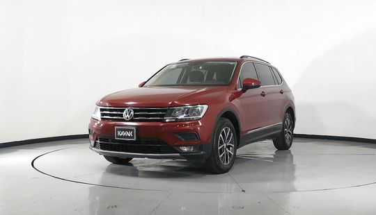 Volkswagen • Tiguan