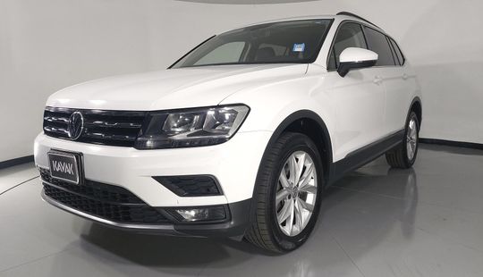 Volkswagen • Tiguan