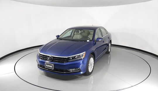 Volkswagen Passat 2.5 SPORTLINE-2017