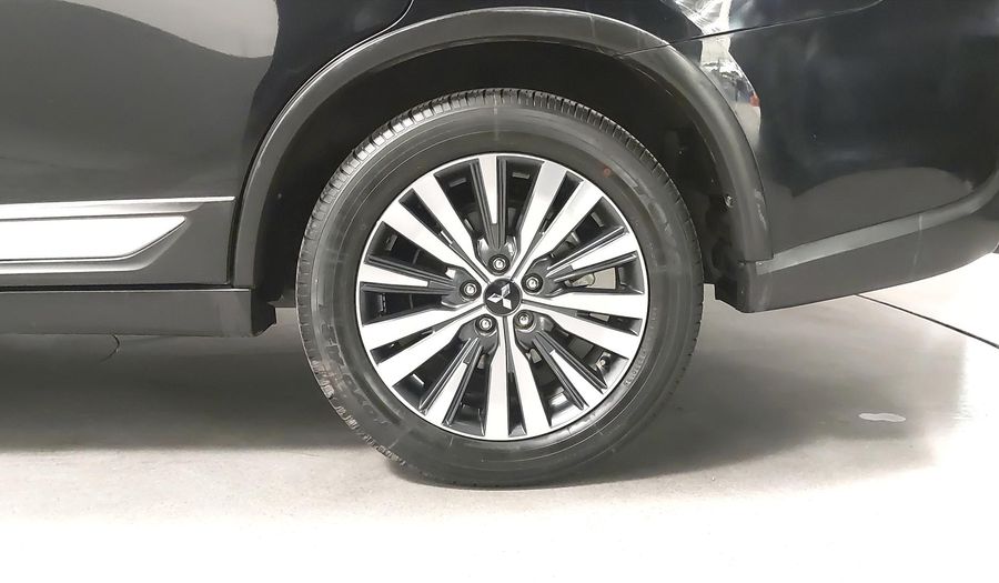 Mitsubishi Outlander 2.4 LIMITED CVT Suv 2020