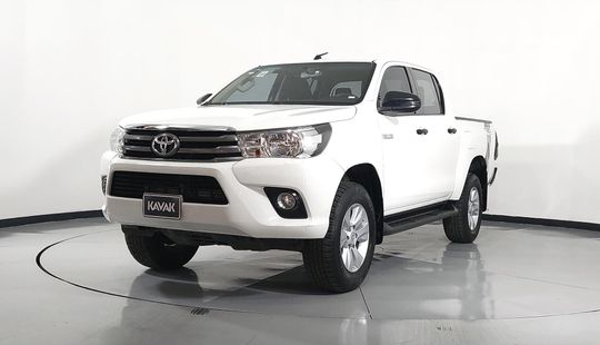 Toyota Hilux Mid-2019