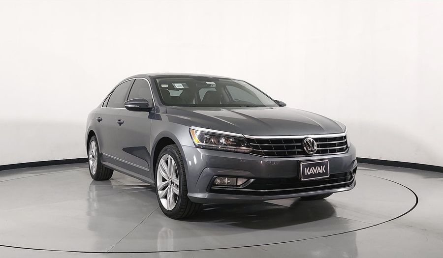 Volkswagen Passat 3.6 V6 AUTO Sedan 2018