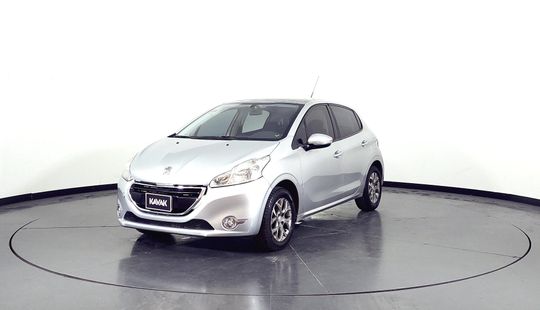 Peugeot 208 1.6 Allure Touchscreen-2015