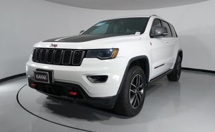 Jeep • Grand Cherokee