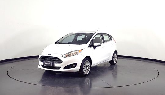 Ford Fiesta Kinetic Design 1.6 Titanium 120cv-2015