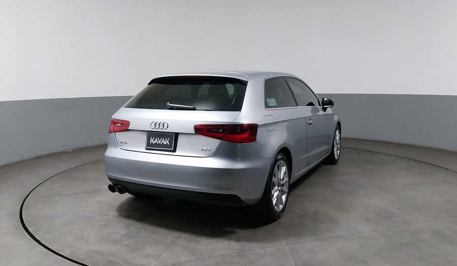 Audi A3 1.8 TFSI ATTRACTION S TRONIC Hatchback 2015