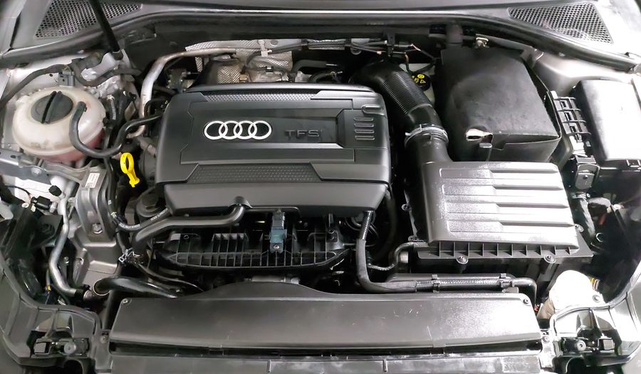 Audi A3 1.8 TFSI ATTRACTION S TRONIC Hatchback 2015