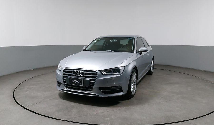 Audi A3 1.8 TFSI ATTRACTION S TRONIC Hatchback 2015