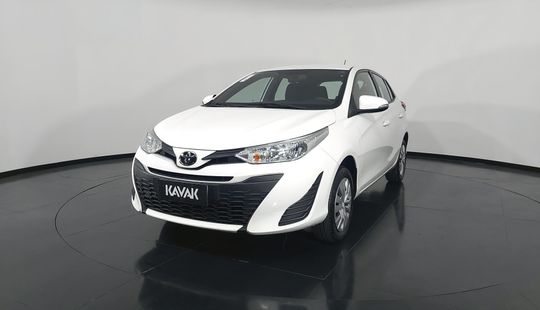 Toyota Yaris SL LIVE-2022