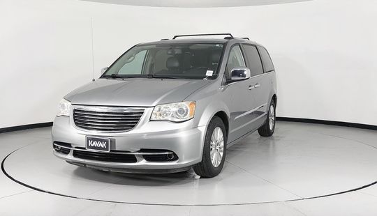 Chrysler Town & Country Limited-2013