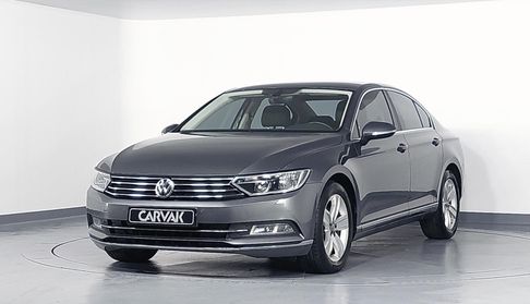 Volkswagen Passat 1.6 TDI BMT DSG COMFORTLINE Sedan 2016