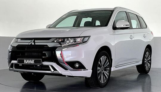 Mitsubishi • Outlander