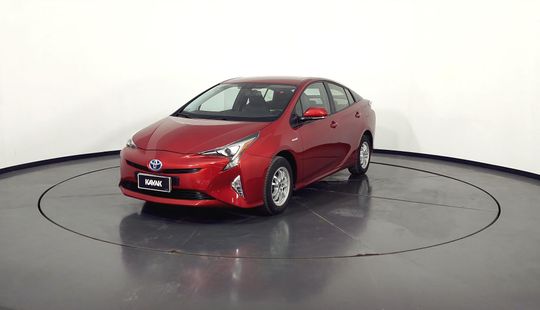 Toyota • Prius