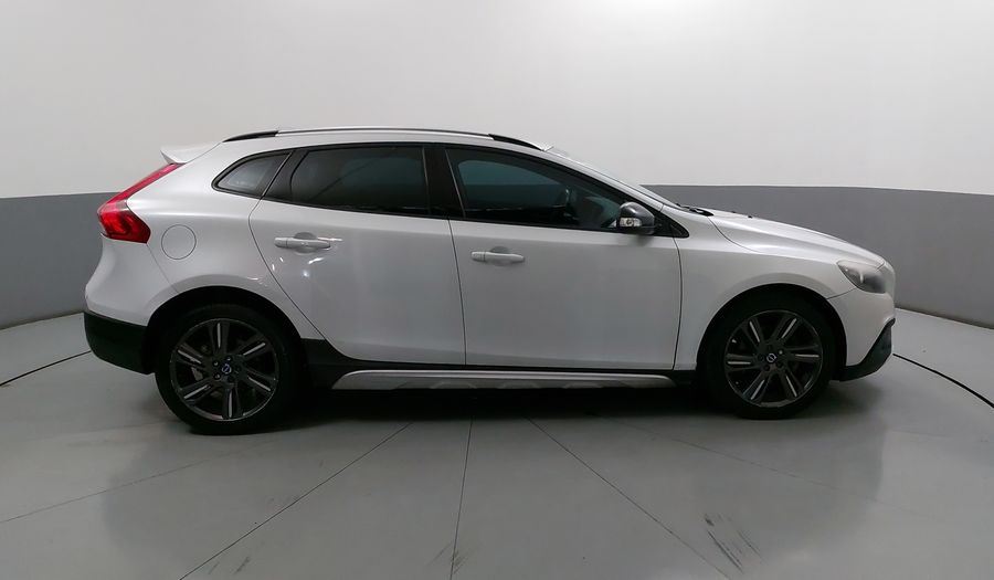 Volvo V40 1.6 T4 FWD ADDITION AT Hatchback 2014