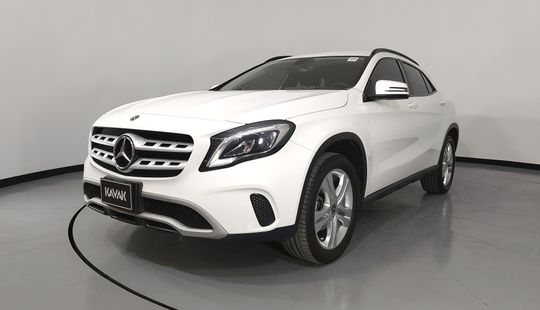 Mercedes Benz Clase GLA 1.6 GLA 200 DCT