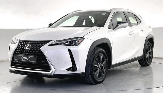لكزس UX200 Premier 2020