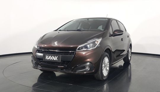 Peugeot • 208