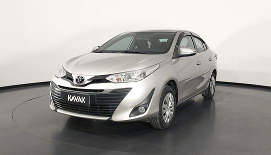 Carros na Web, Toyota Yaris