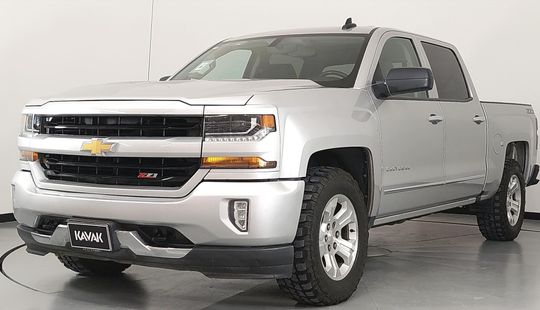 Chevrolet • Cheyenne