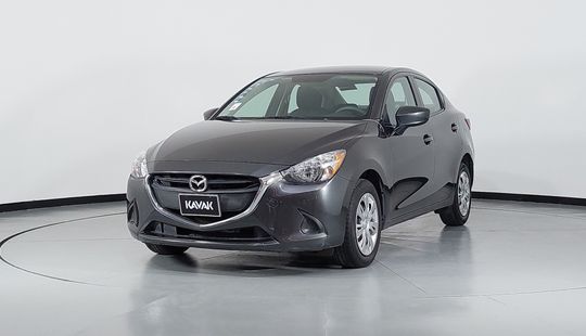 Mazda • Mazda 2