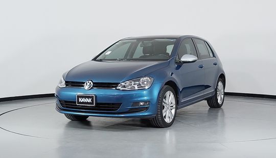 Volkswagen • Golf