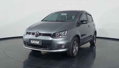 Volkswagen Fox CONNECT Hatchback 2021