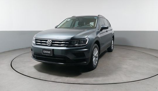 Volkswagen • Tiguan